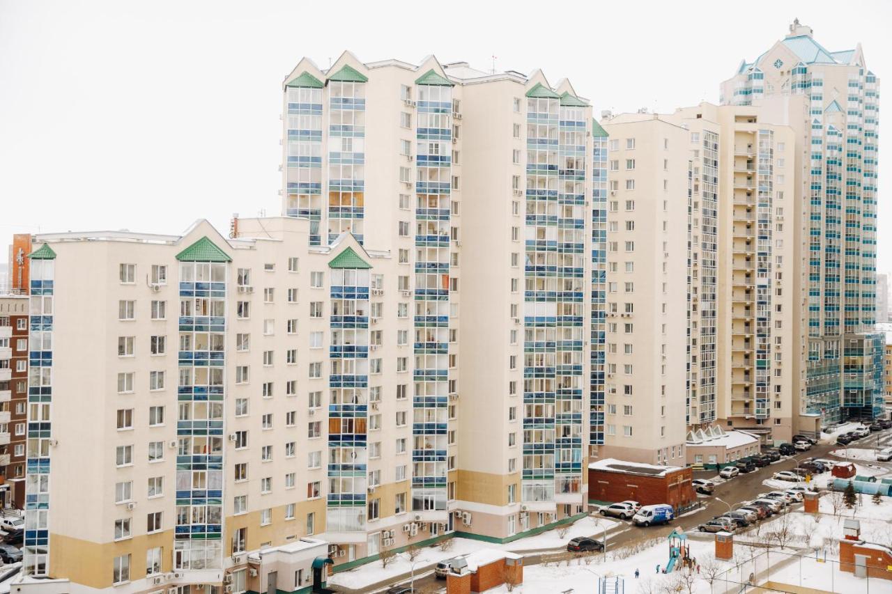 Arenda Kvartiry V Bazhovskom Apartamento Ekaterinburg Exterior foto