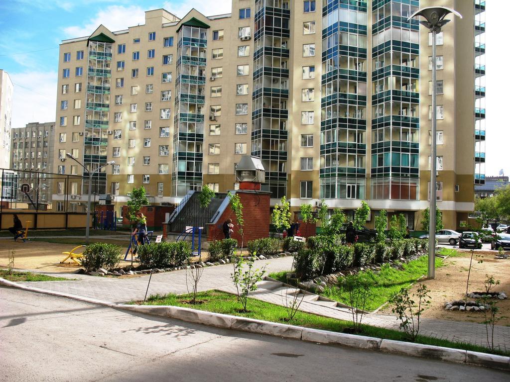 Arenda Kvartiry V Bazhovskom Apartamento Ekaterinburg Exterior foto