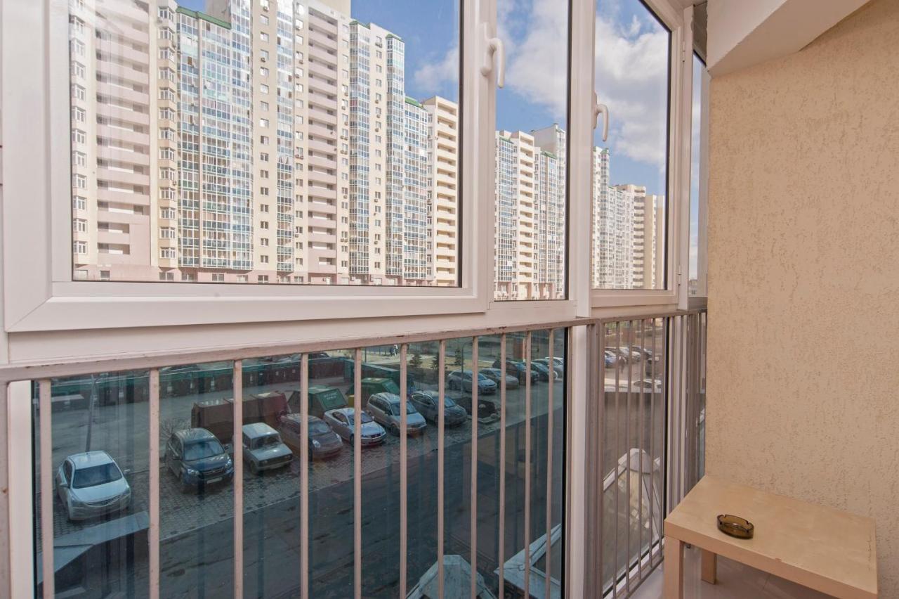 Arenda Kvartiry V Bazhovskom Apartamento Ekaterinburg Exterior foto